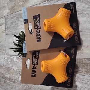 2 Bark Super Chewer Coral Teef Dog Toys